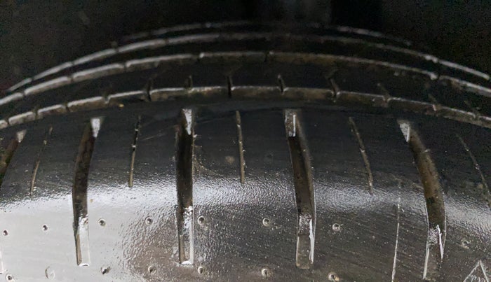 2020 Maruti Baleno ZETA CVT PETROL 1.2, Petrol, Automatic, 17,574 km, Left Rear Tyre Tread