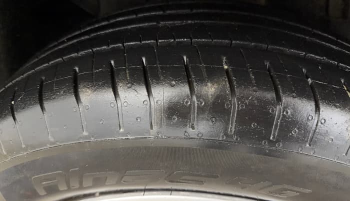2019 Tata NEXON XM PETROL, Petrol, Manual, 50,454 km, Right Rear Tyre Tread