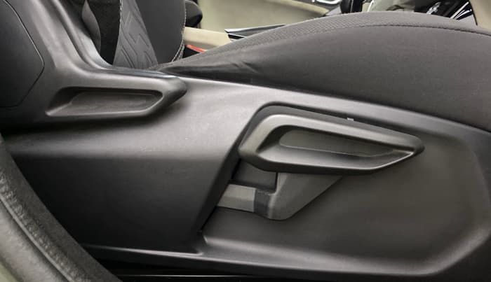 2022 Tata NEXON XZ PLUS (HS) PETROL, Petrol, Manual, 45,133 km, Driver Side Adjustment Panel