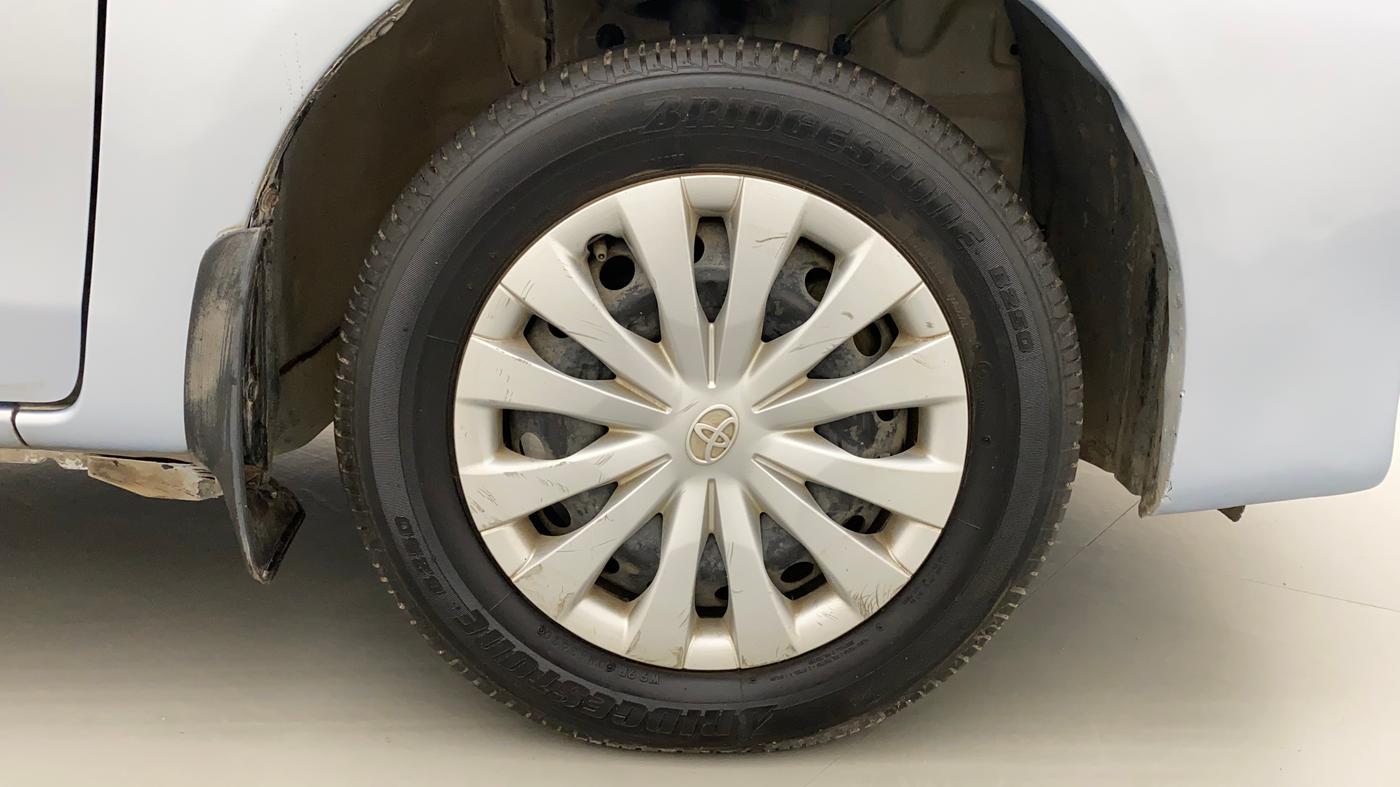 2011 Toyota Etios Liva GD, Diesel, Manual, 60,575 km, Right Front Wheel