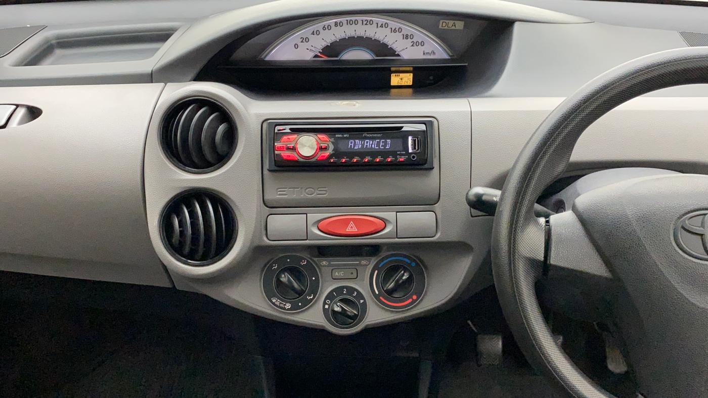 2011 Toyota Etios Liva GD, Diesel, Manual, 60,575 km, Air Conditioner
