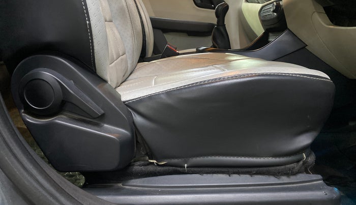 2022 Tata ALTROZ XT PETROL, Petrol, Manual, 48,060 km, Driver Side Adjustment Panel