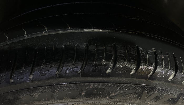 2022 Tata ALTROZ XT PETROL, Petrol, Manual, 48,060 km, Left Rear Tyre Tread