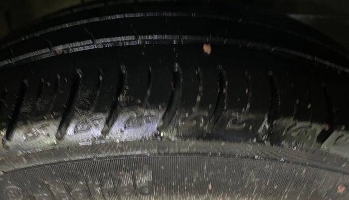 2022 Tata ALTROZ XT PETROL, Petrol, Manual, 48,060 km, Right Front Tyre Tread