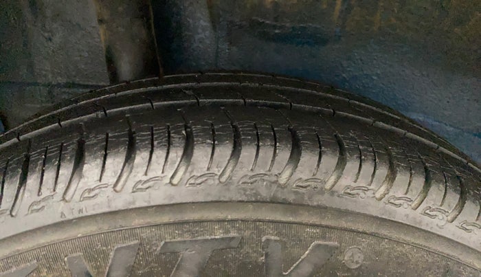 2019 Maruti S PRESSO VXI PLUS AMT, Petrol, Automatic, 46,374 km, Right Rear Tyre Tread