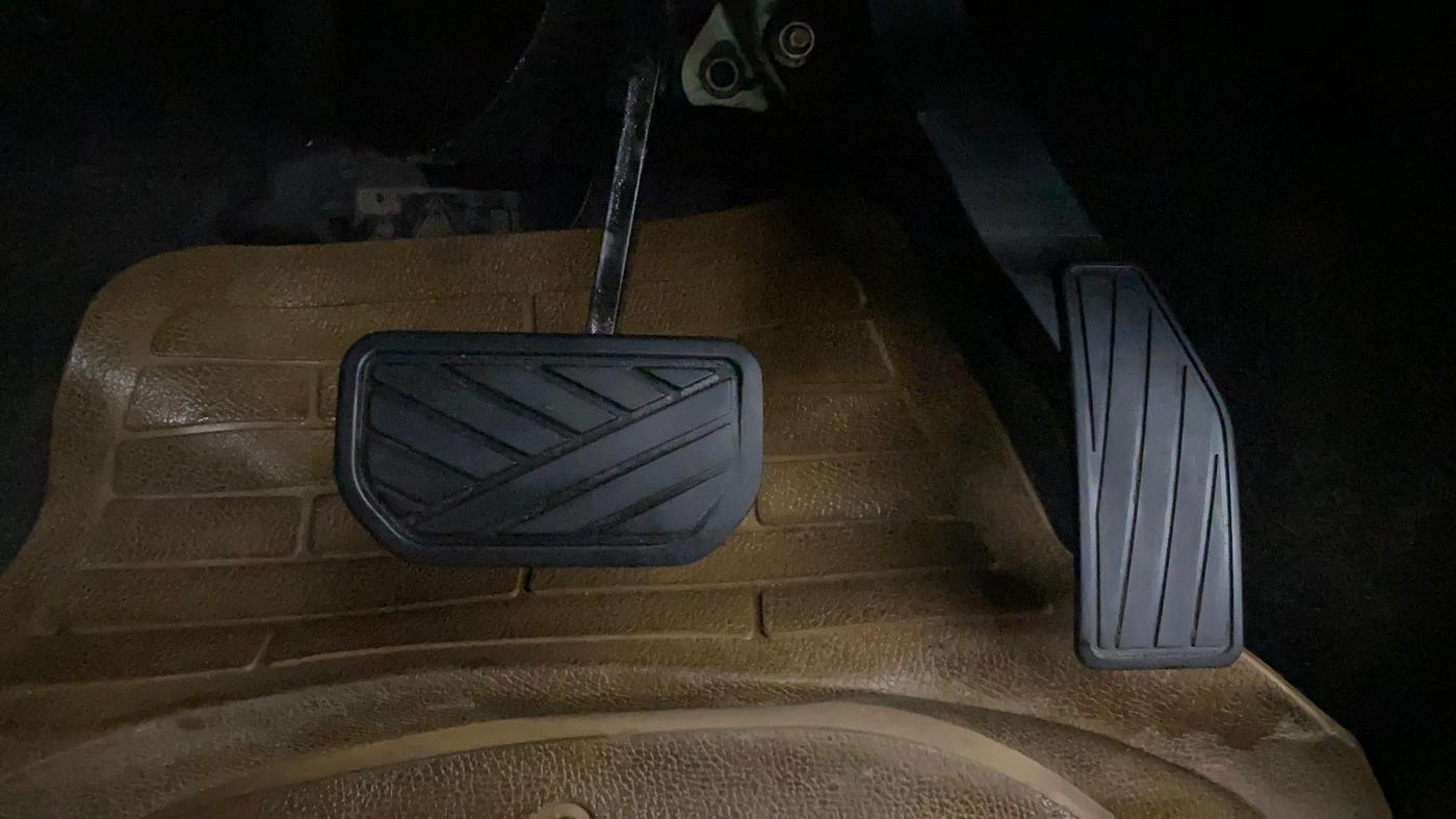 2019 Maruti S PRESSO VXI PLUS AMT, Petrol, Automatic, 45,743 km, Pedals