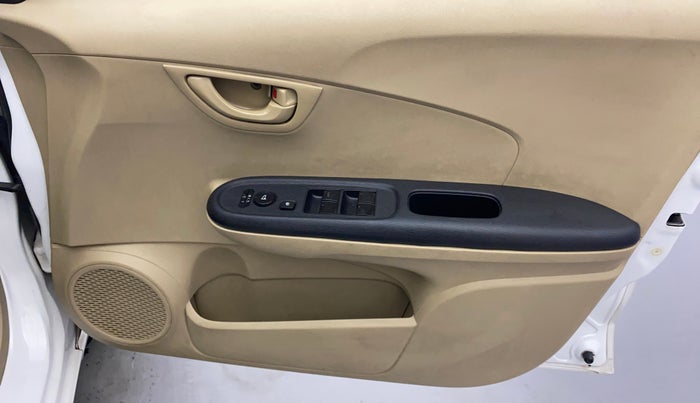 2015 Honda Amaze 1.2L I-VTEC S, Petrol, Manual, 31,218 km, Driver Side Door Panels Control