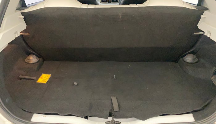 2023 Tata PUNCH ACCOMPLISHED DAZZLE SUNROOF CNG MT, CNG, Manual, 61,414 km, Boot Inside