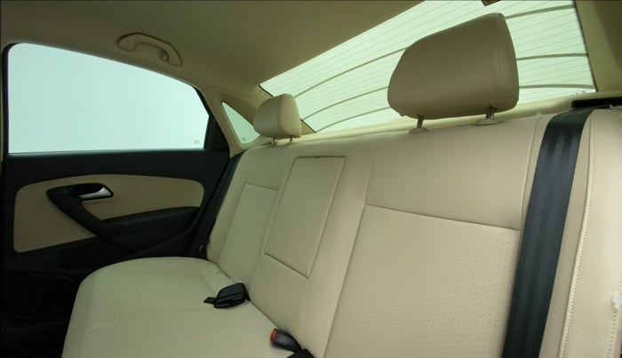 2022 Volkswagen Vento HIGHLINE PLUS 1.0L TSI AT, Petrol, Automatic, 23,943 km, Right Side Rear Door Cabin