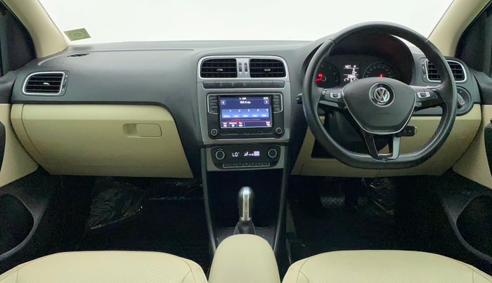 2022 Volkswagen Vento HIGHLINE PLUS 1.0L TSI AT, Petrol, Automatic, 23,943 km, Dashboard
