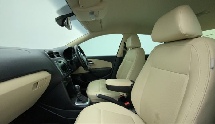2022 Volkswagen Vento HIGHLINE PLUS 1.0L TSI AT, Petrol, Automatic, 23,943 km, Right Side Front Door Cabin