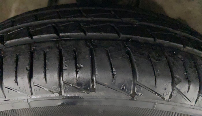 2021 Maruti Alto VXI, Petrol, Manual, 14,583 km, Right Front Tyre Tread