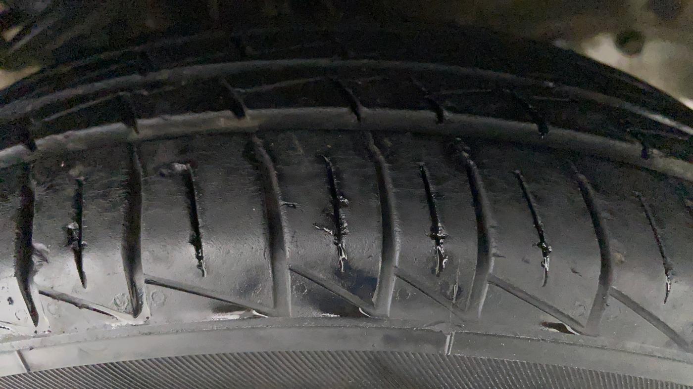2021 Maruti Alto VXI, Petrol, Manual, 14,583 km, Left Front Tyre Tread