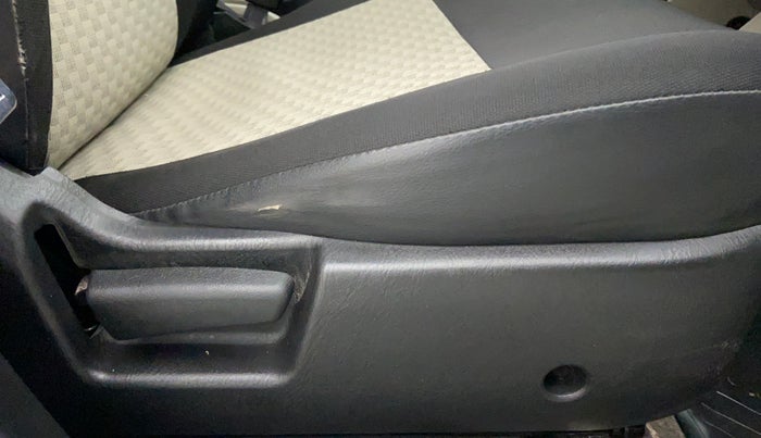 2021 Maruti Alto VXI, Petrol, Manual, 14,583 km, Driver Side Adjustment Panel