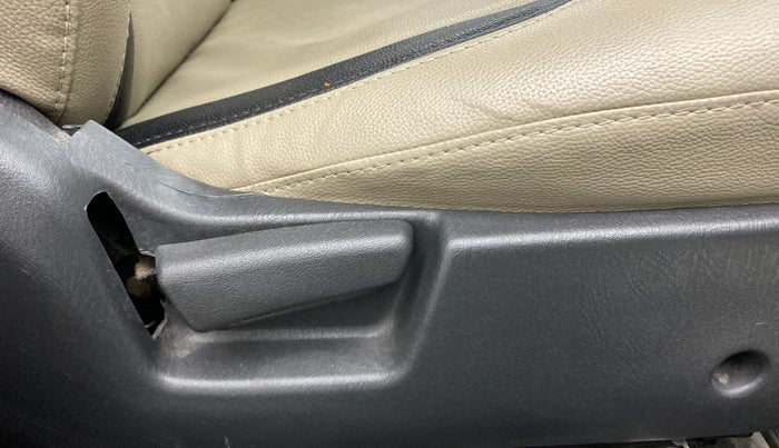 2017 Maruti Alto K10 VXI, Petrol, Manual, 20,617 km, Driver Side Adjustment Panel