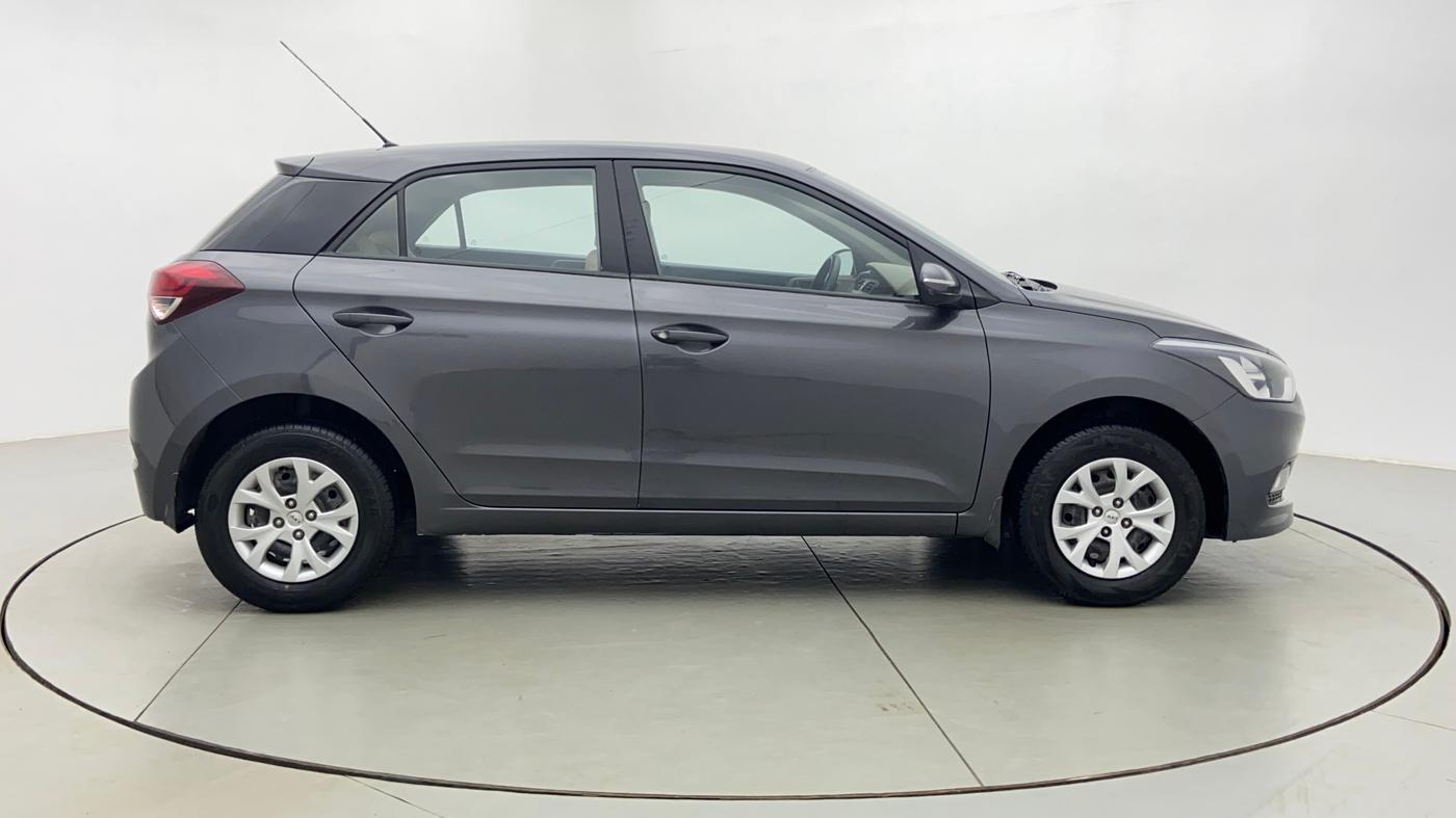 2017 Hyundai Elite i20 SPORTZ 1.2, Petrol, Manual, 32,251 km, Right Side View