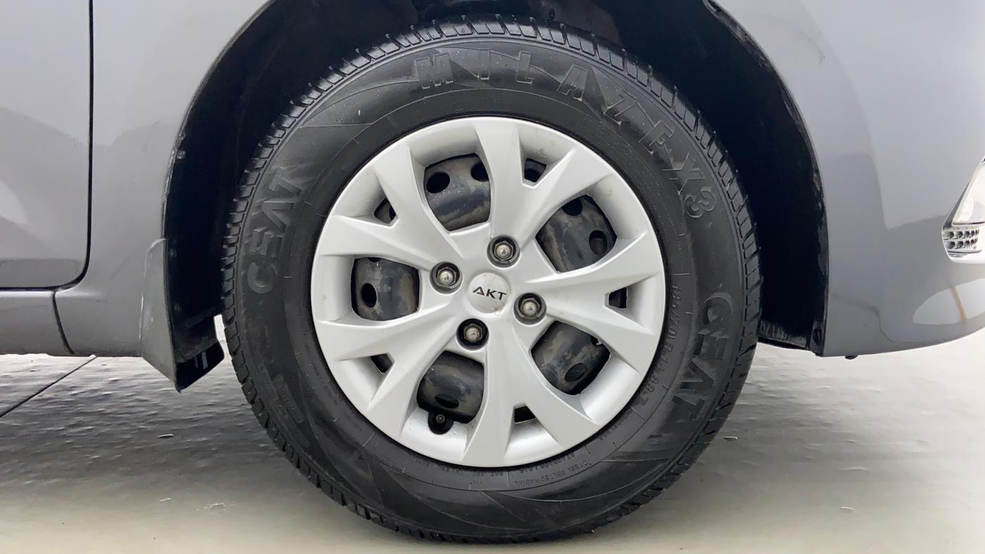 2017 Hyundai Elite i20 SPORTZ 1.2, Petrol, Manual, 32,251 km, Right Front Tyre