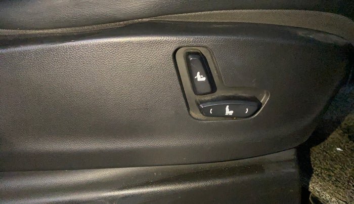 2020 MG HECTOR SHARP 1.5 DCT PETROL, Petrol, Automatic, 63,928 km, Driver Side Adjustment Panel