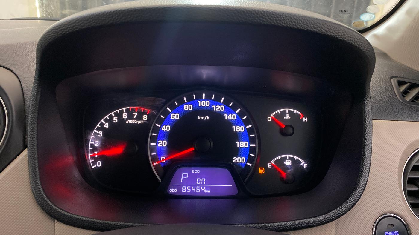 2015 Hyundai Xcent SX AT 1.2 (O), Petrol, Automatic, 85,463 km, Odometer Image