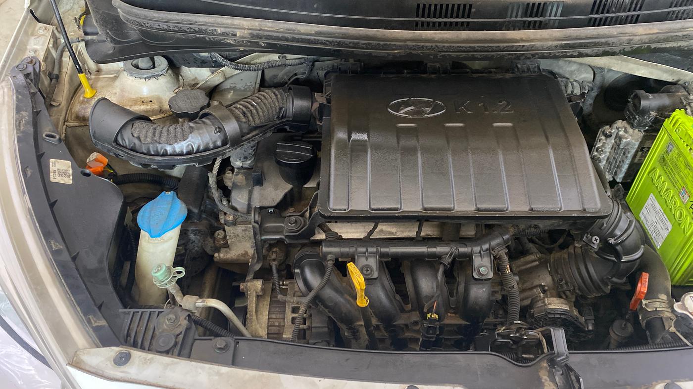 2015 Hyundai Xcent SX AT 1.2 (O), Petrol, Automatic, 85,463 km, Engine View - Right