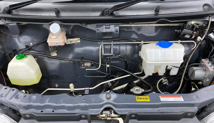 2021 Maruti Eeco 5 STR WITH AC PLUSHTR, Petrol, Manual, 7,954 km, Open Bonet