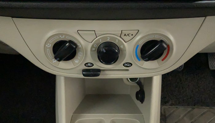 2022 Maruti Alto LXI OPT CNG, CNG, Manual, 25,878 km, AC Unit - Directional switch has minor damage