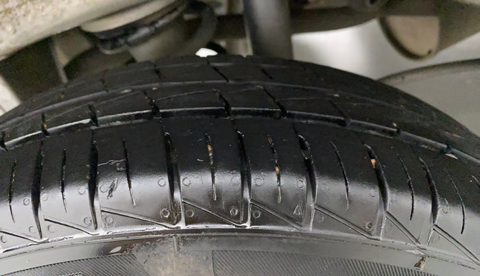 2022 Maruti Alto LXI OPT CNG, CNG, Manual, 25,878 km, Right Rear Tyre Tread