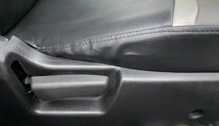 2022 Maruti Alto LXI OPT CNG, CNG, Manual, 25,878 km, Driver Side Adjustment Panel