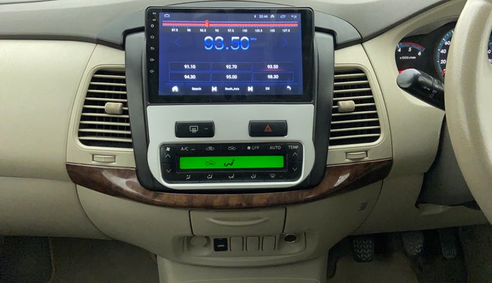2014 Toyota Innova 2.5 VX 7 STR BS IV, Diesel, Manual, 1,11,630 km, Air Conditioner
