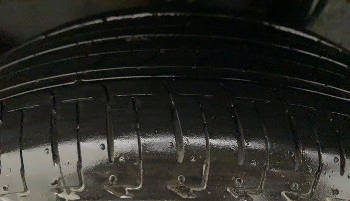 2019 Honda Amaze 1.2L I-VTEC S CVT, Petrol, Automatic, 3,818 km, Right Front Tyre Tread