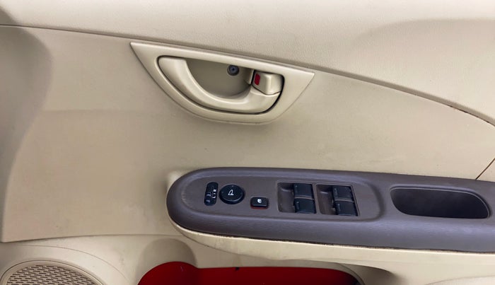 2013 Honda Brio S MT, CNG, Manual, 98,861 km, Driver Side Door Panels Control