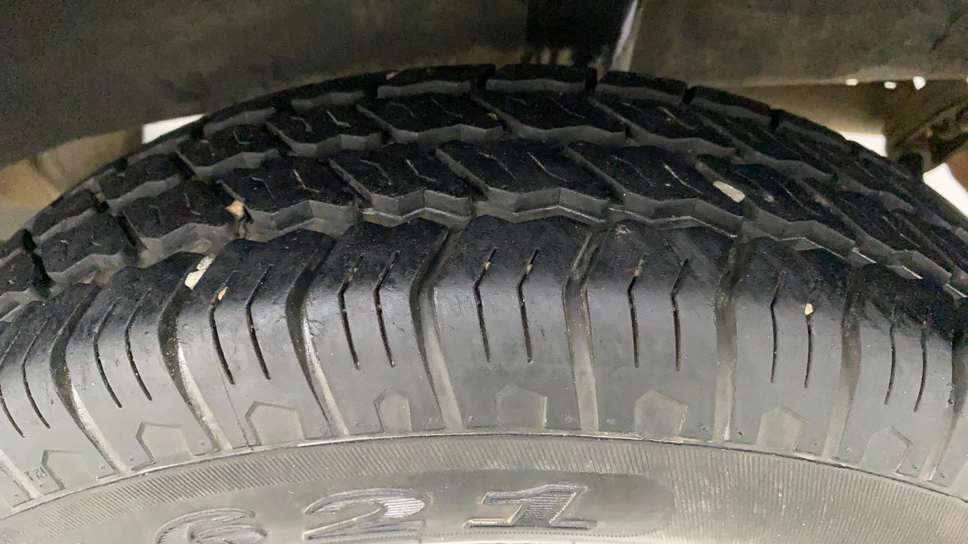 2015 Renault Kwid RXT 0.8, Petrol, Manual, 53,313 km, Left Rear Tyre Tread