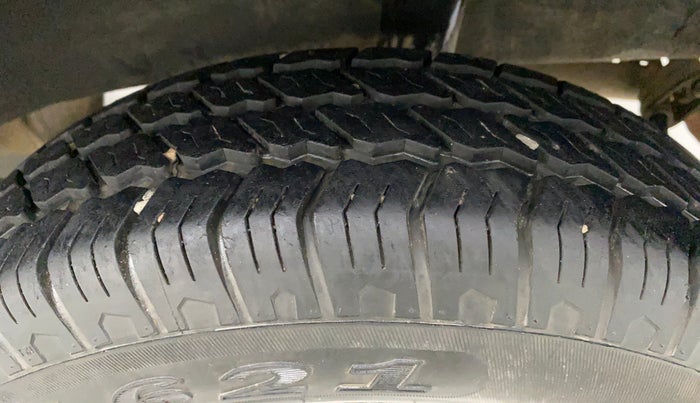 2015 Renault Kwid RXT 0.8, Petrol, Manual, 53,313 km, Left Rear Tyre Tread