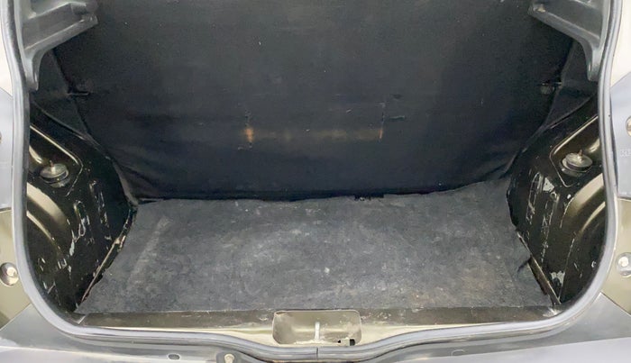 2015 Renault Kwid RXT 0.8, Petrol, Manual, 53,313 km, Boot Inside