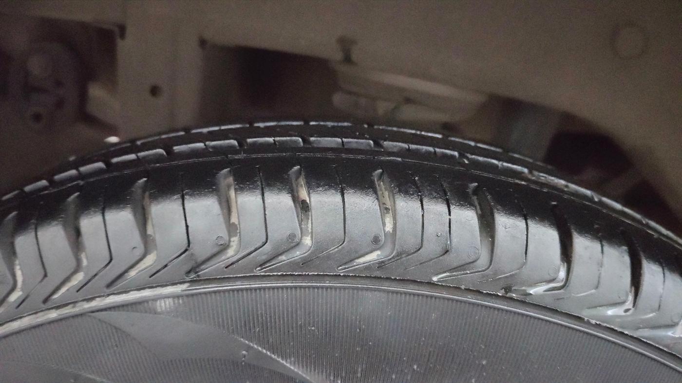 2014 Maruti Alto 800 LXI CNG, CNG, Manual, 1,34,395 km, Right Rear Tyre Tread