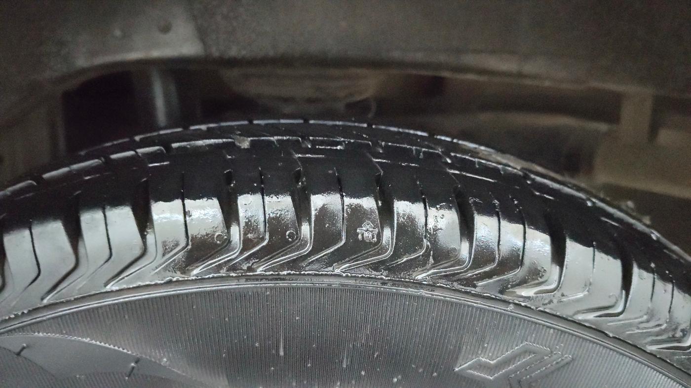 2014 Maruti Alto 800 LXI CNG, CNG, Manual, 1,34,395 km, Left Rear Tyre Tread