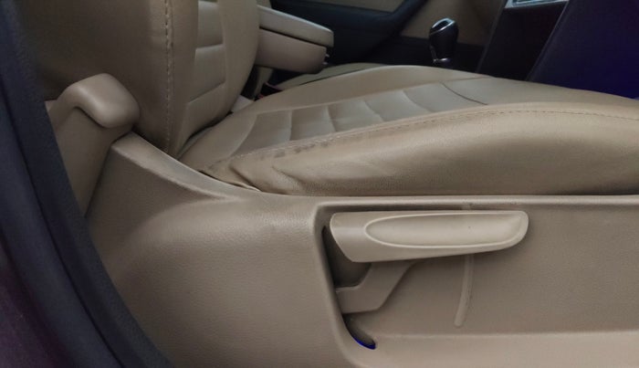 2017 Volkswagen Ameo HIGHLINE1.5L, Diesel, Manual, 86,048 km, Driver Side Adjustment Panel