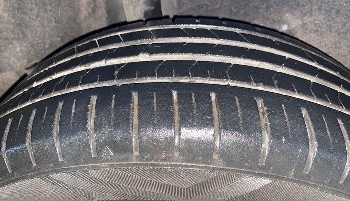 2021 Toyota Glanza G CVT, Petrol, Automatic, 39,919 km, Right Rear Tyre Tread