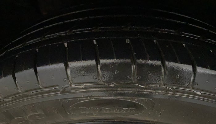 2020 KIA SELTOS HTX ANNIVERSARY EDITION 1.5 PETROL, Petrol, Manual, 42,013 km, Left Front Tyre Tread