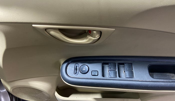 2016 Honda Amaze 1.2L I-VTEC S, Petrol, Manual, 58,118 km, Driver Side Door Panels Control