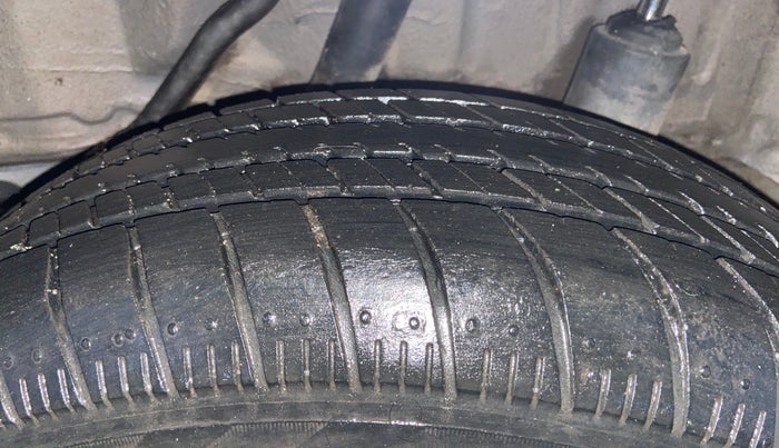 2016 Honda Amaze 1.2L I-VTEC S, Petrol, Manual, 58,118 km, Left Rear Tyre Tread