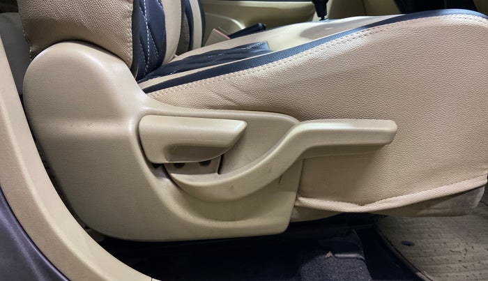 2016 Honda Amaze 1.2L I-VTEC S, Petrol, Manual, 58,118 km, Driver Side Adjustment Panel