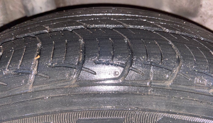 2016 Honda Amaze 1.2L I-VTEC S, Petrol, Manual, 58,118 km, Right Rear Tyre Tread