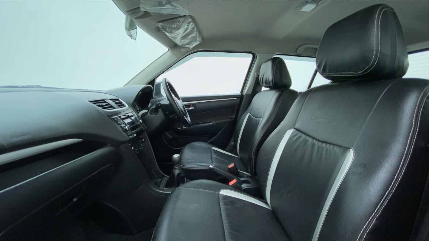 2017 Maruti Swift ZXI D, Petrol, Manual, 51,579 km, Right Side Front Door Cabin