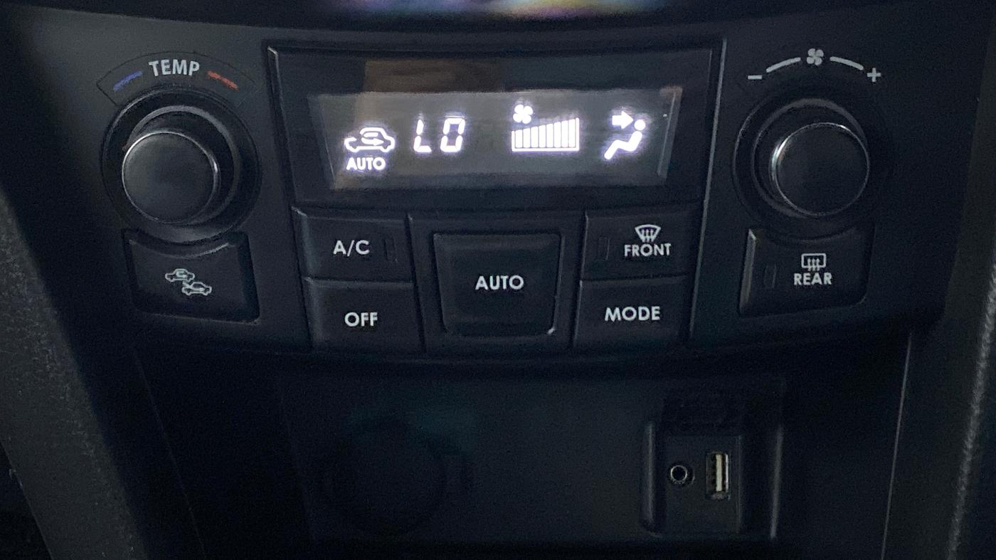 2017 Maruti Swift ZXI D, Petrol, Manual, 51,579 km, Automatic Climate Control