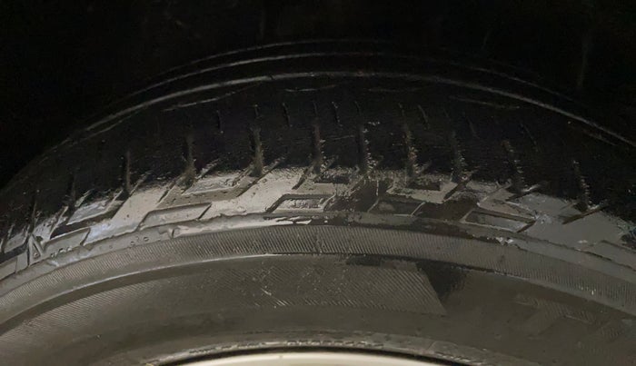 2016 Toyota Corolla Altis G CVT PETROL, Petrol, Automatic, 56,430 km, Right Front Tyre Tread