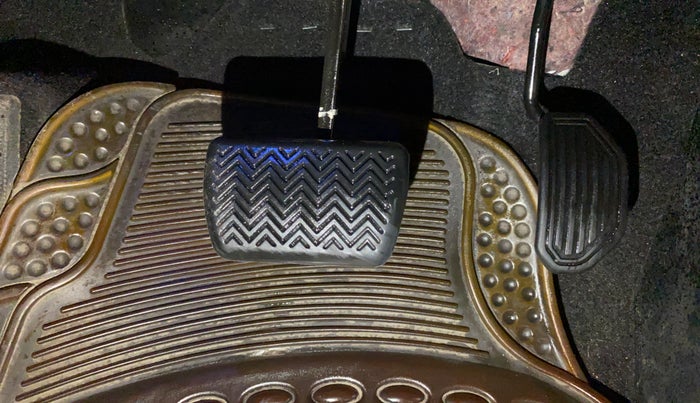 2016 Toyota Corolla Altis G CVT PETROL, Petrol, Automatic, 56,430 km, Pedals