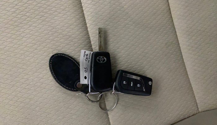 2016 Toyota Corolla Altis G CVT PETROL, Petrol, Automatic, 56,430 km, Key Close Up