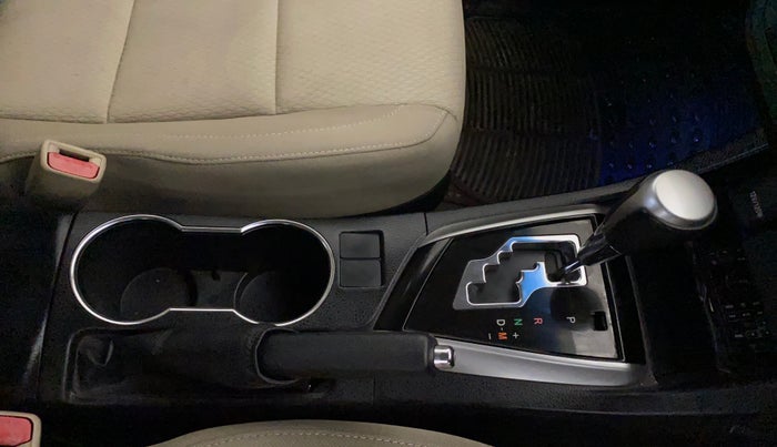 2016 Toyota Corolla Altis G CVT PETROL, Petrol, Automatic, 56,430 km, Gear Lever