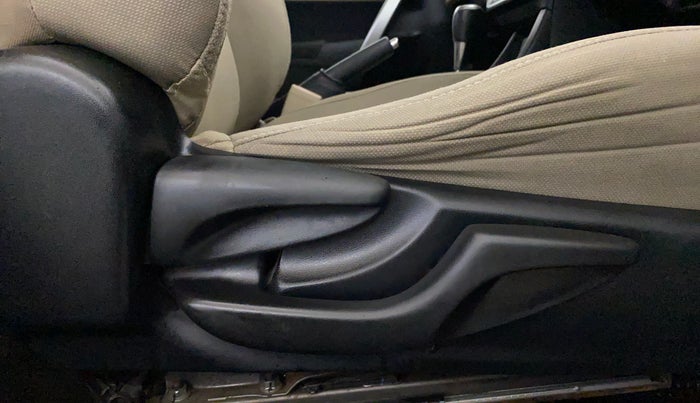 2016 Toyota Corolla Altis G CVT PETROL, Petrol, Automatic, 56,430 km, Driver Side Adjustment Panel